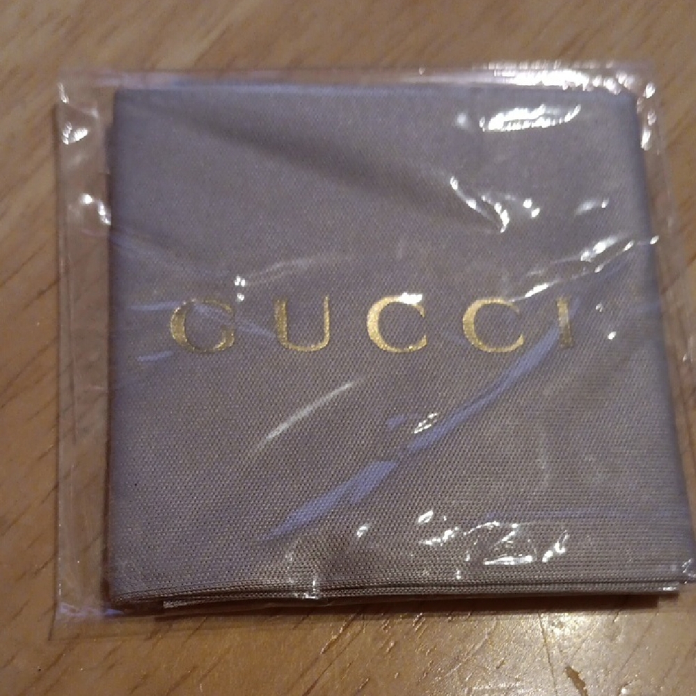 Gucci Black Textured Eyeglass Case - Picture 9 of 10